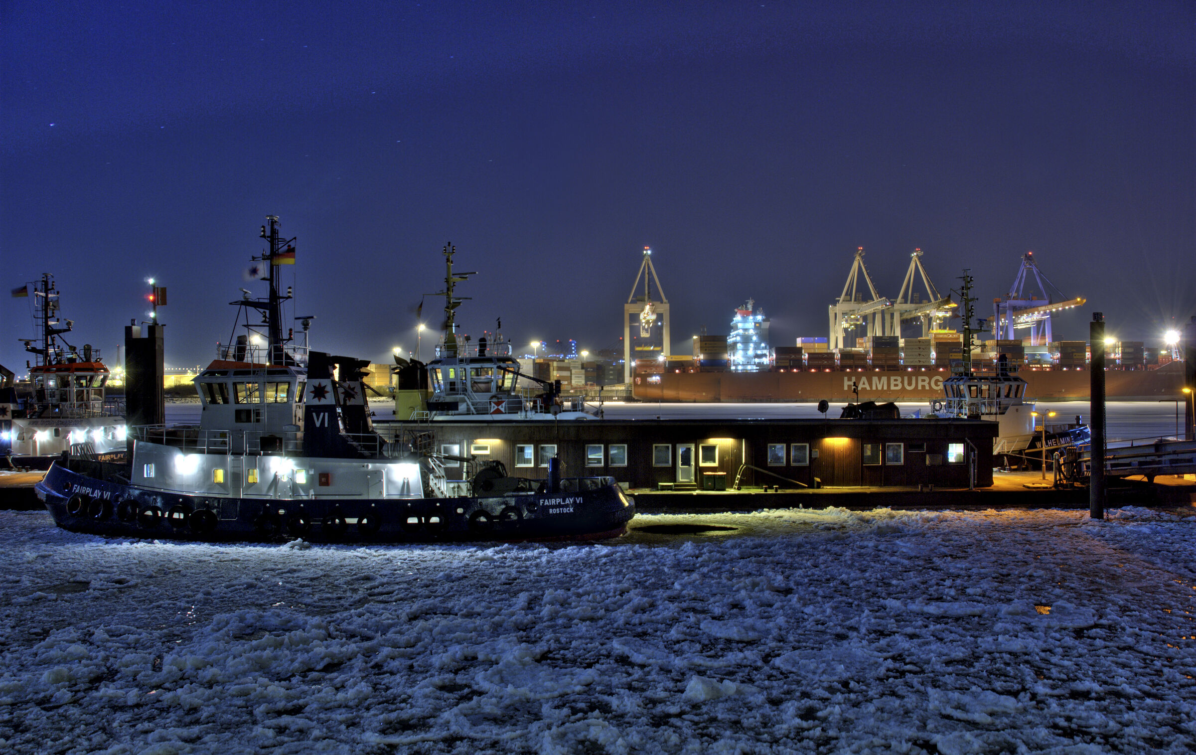 Neue Bilder vom Hamburger Hafen - im Winter