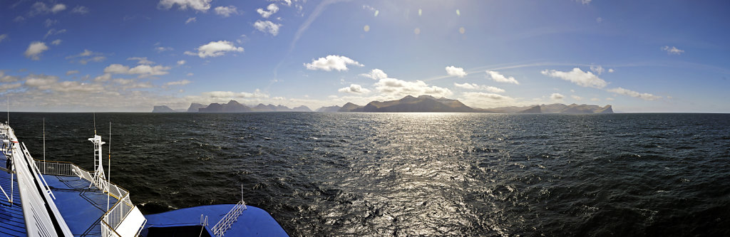 färöer inseln - vom schiff aus – von norden aus - teilpanora