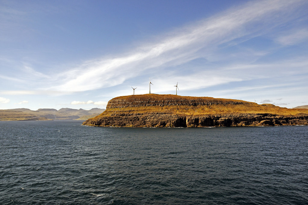 färöer inseln - vom schiff aus - æðuvík