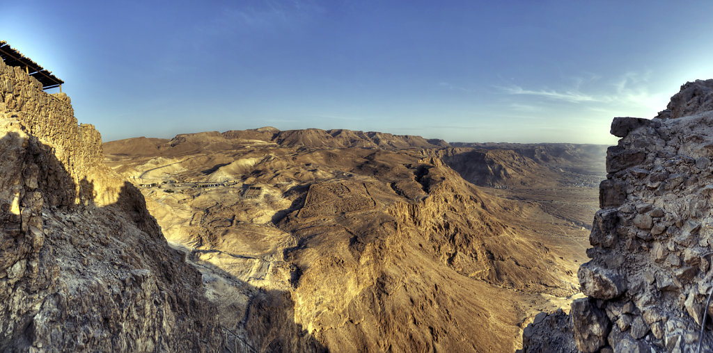 israel- totes meer - masada  – teilpanorama westen
