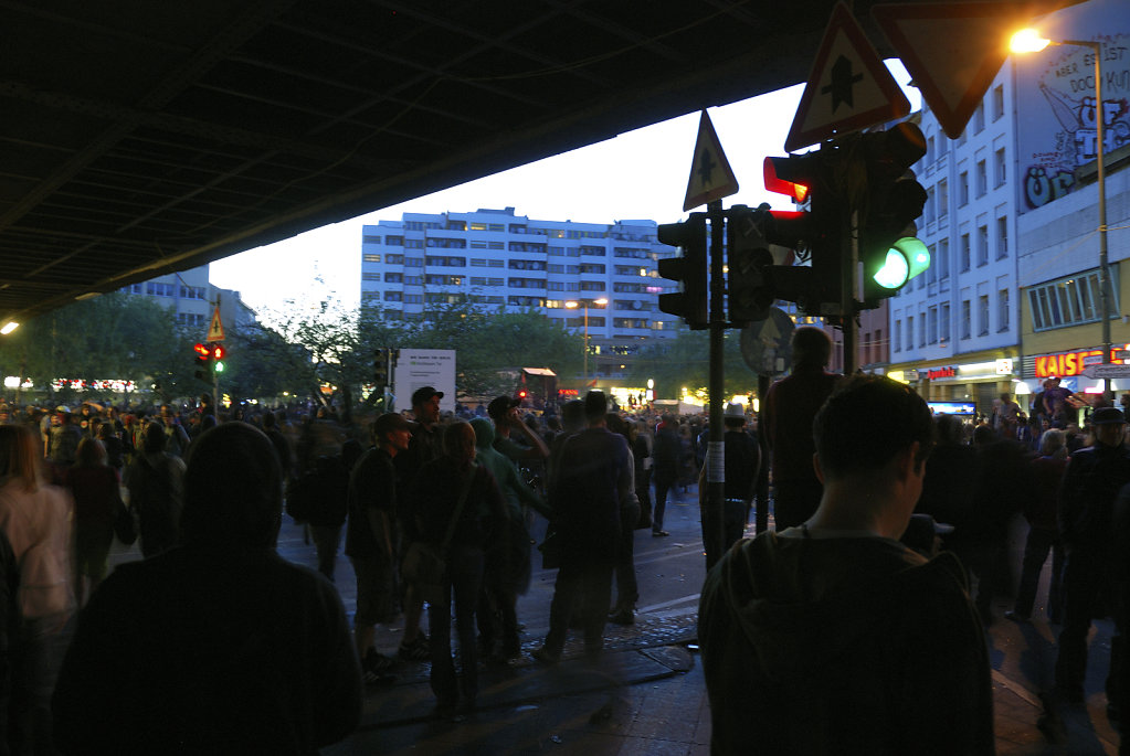 1.mai 2009 - kottbuser tor - nach der revolutionären 1.mai demo