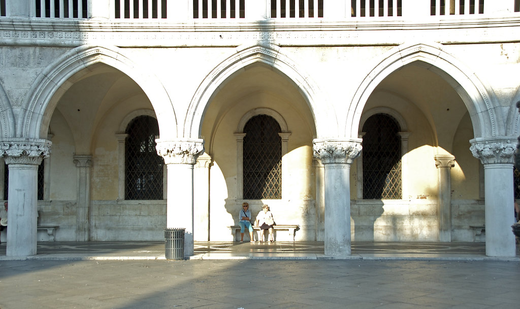 venedig (28) - licht und schatten