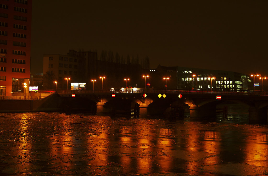 nachts an der schillingbrücke