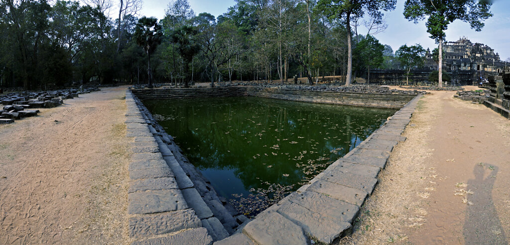 kambodscha - tempel von anghor - angkor thom - baphuon - teilpan