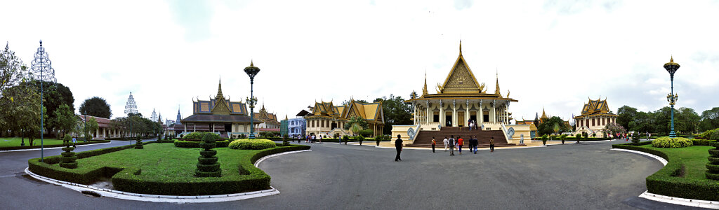 phnom penh -  königspalast (07) - teilpanorama